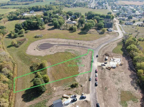 912 8th St SW, Pine Island, MN 55963