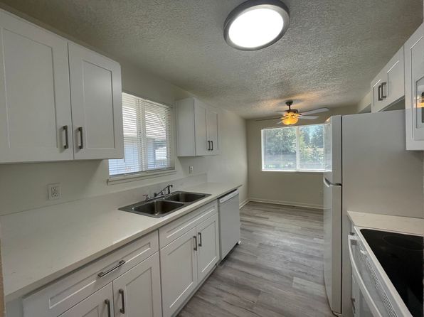 709-723 SE 212th Ave #711