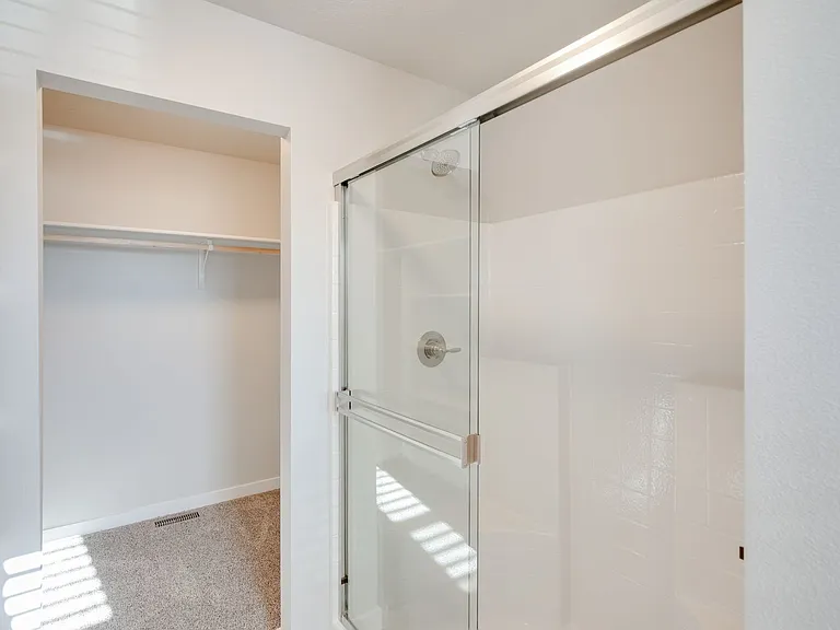 319 S Riggs Spring Ave — Photo 16