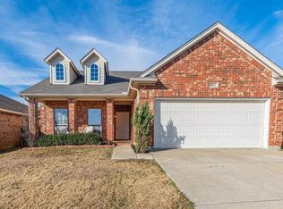 9813 Gallatin Ln, Fort Worth, TX 76177