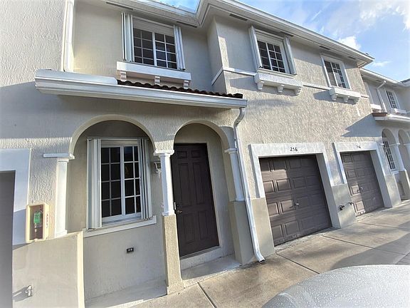 5th image of 211131 NW 14th Ct #256