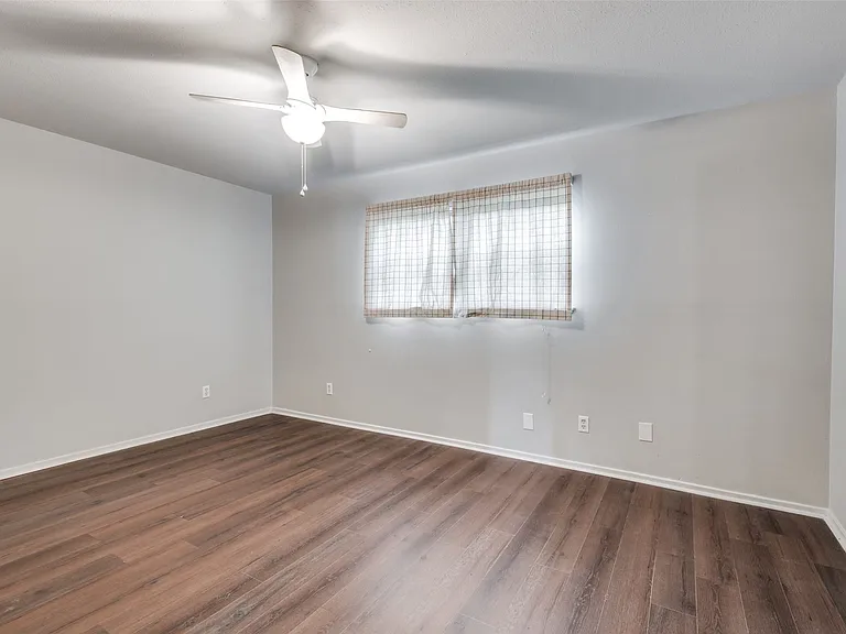 11310 Park Central Pl #A — Photo 9