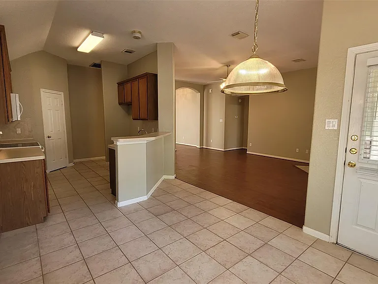 3825 Evergreen Way — Photo 13