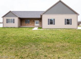 48131 Timber Ln, Belleville, MI 48111