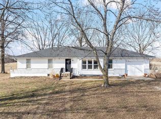 29002 E State Route B, Archie, MO 64725