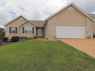 1619 Bermuda Dr, Festus, MO 63028