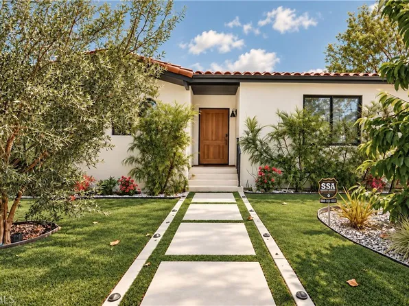 642 N Cahuenga Blvd, Los Angeles, CA 90004