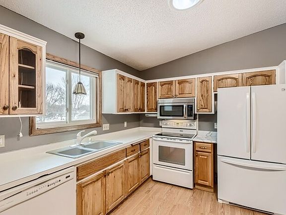 2nd image of 12556 Everton Ave