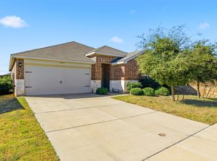 1513 Stinnett Dr, Forney, TX 75126