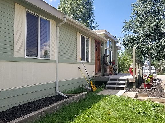 5th image of 320 Christiansen Ave