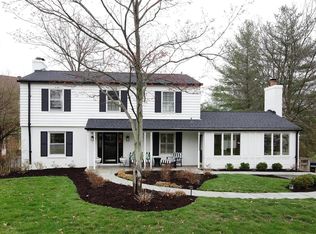 23 Willow Hill Rd, Saint Louis, MO 63124