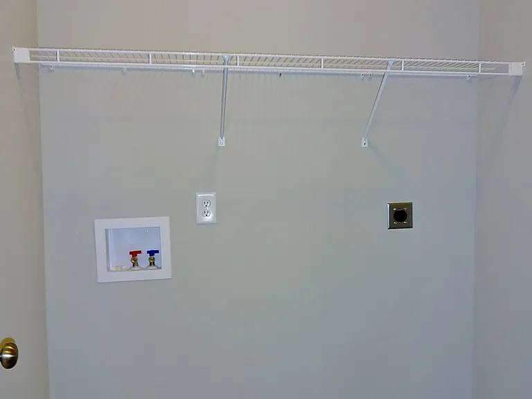 555 Polo Way — Photo 9
