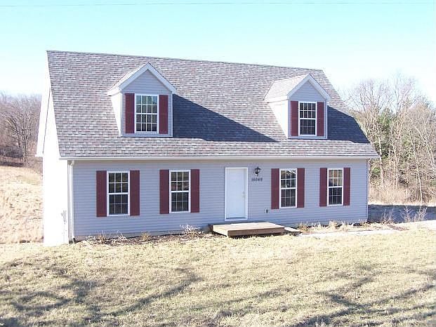 Welcome to 16049 Wellwood