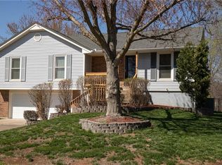 1113 SW Breckenridge Ct, Blue Springs, MO 64015