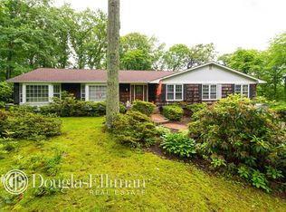 7 Hampton Hill Ct, Huntington, NY 11743