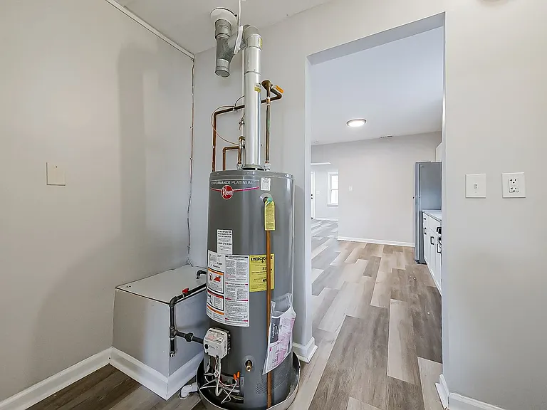 23352 Powell Ave — Photo 21