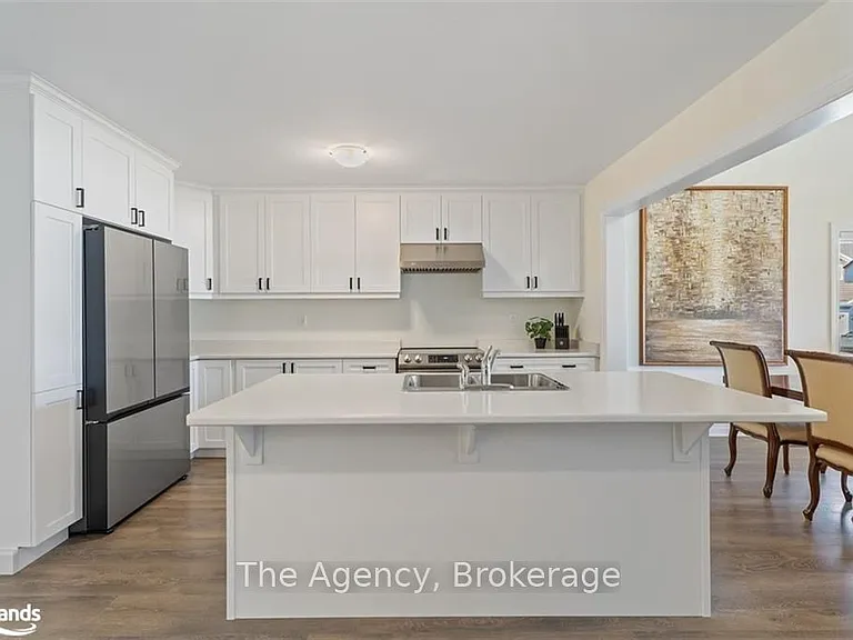 27 Stother Cres — Photo 12