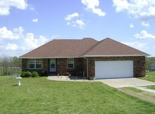 112 Royal Ln, Clever, MO 65631