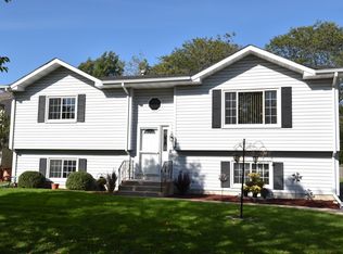 4518 42nd St, Kenosha, WI 53144