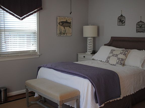 3rd image of 509 Toddsbury Ct