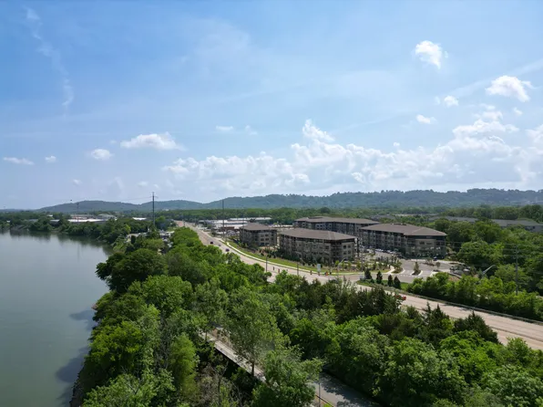District at Riverside Apartments