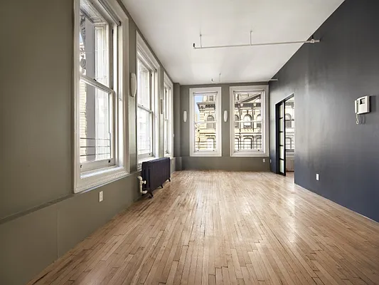 Sold by Sotheby's International Realty | media 1