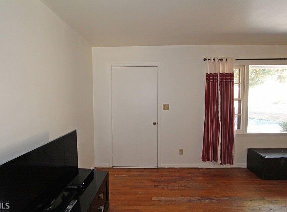 5th image of 2766 Belaire Cir