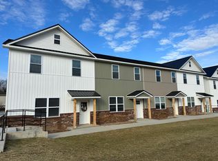 1895 S Maple Tree Ln, Bolivar, MO 65613
