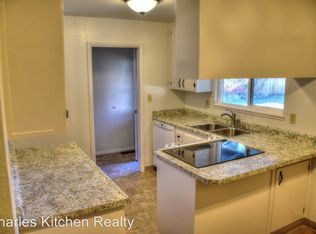 11 Arizona Cir, Carson City, NV 89701
