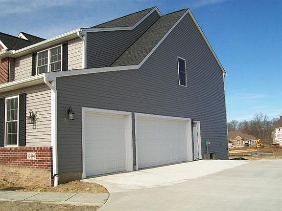 3rd image of 10446 Gray Knoll Trl