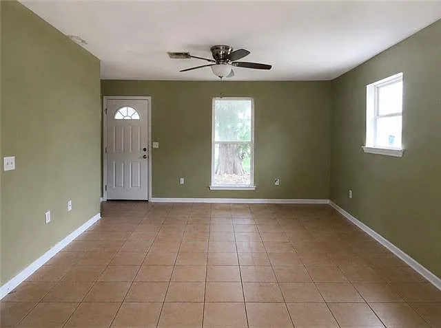 2 bed, 1200 sqft, $1,200 — Photo 4