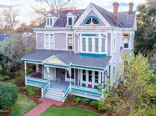 200 Saint Charles Ave, Natchez, MS 39120