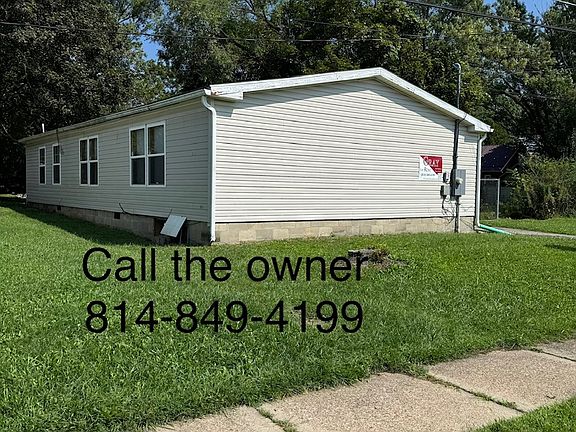 2nd image of 213 Fern St