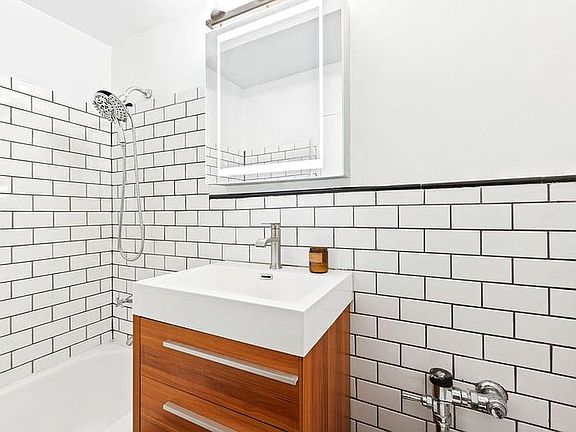 5th image of 122 Ashland Pl APT 14E
