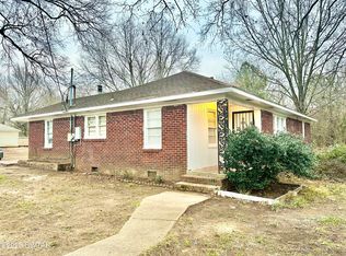 980 N Circle Rd, Memphis, TN 38127