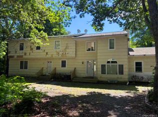 8 Hidden Path, Quogue, NY 11959