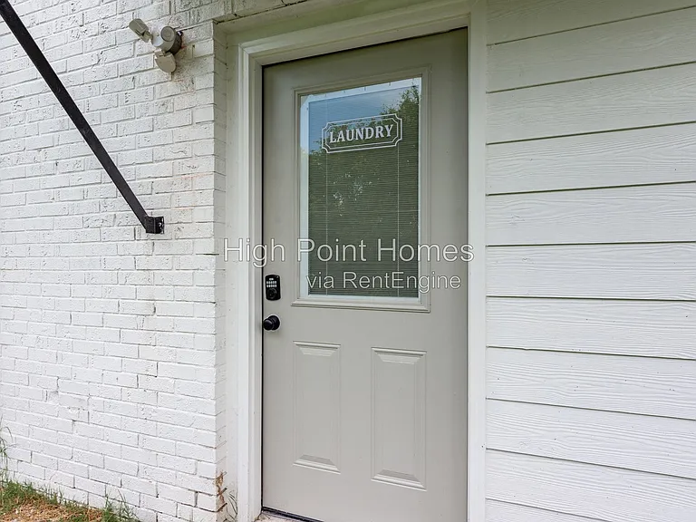 400 Gallery Ln #A4 — Photo 28