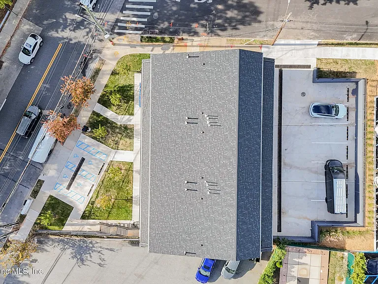 19-23 Foster Rd — Photo 26