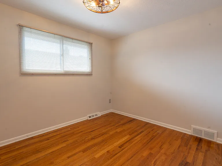 5970 Mayflower Ave — Photo 15