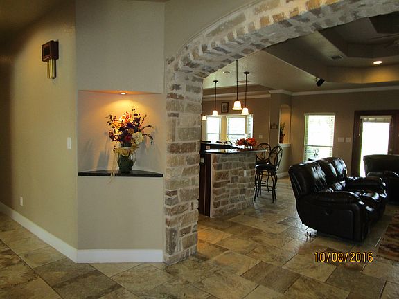 4th image of 514 Private Road 3702