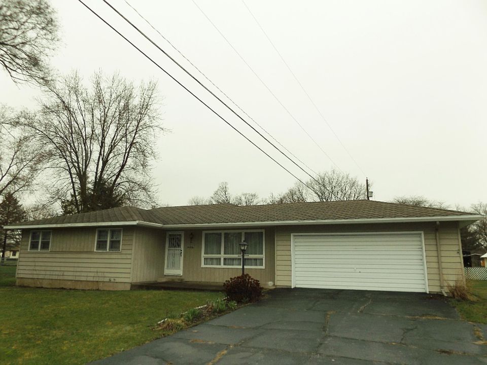 1st image of 206 S Elm St