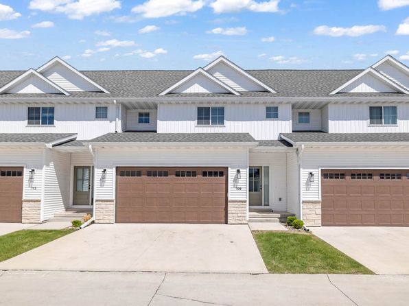 709 Spruce St NW, Bondurant, IA 50035