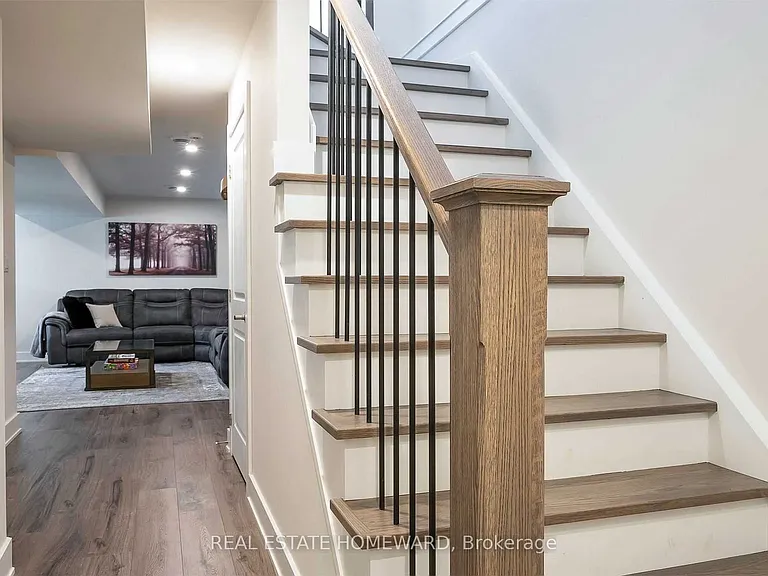 222 Yellow Birch Cres — Photo 18