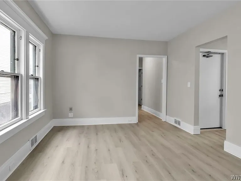 2514 Delaware Ave #1 — Photo 21