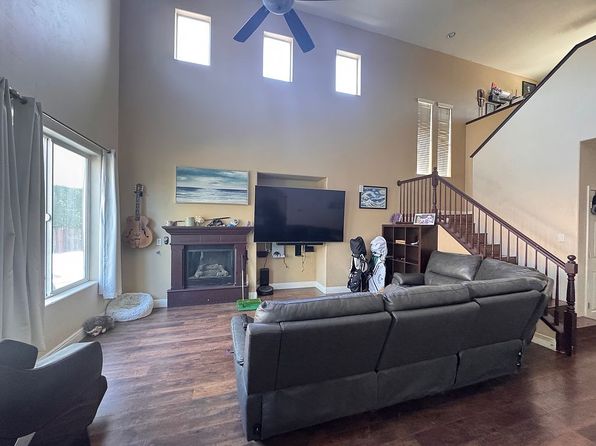 3226 N Applegate Ave, Fresno, CA 93737