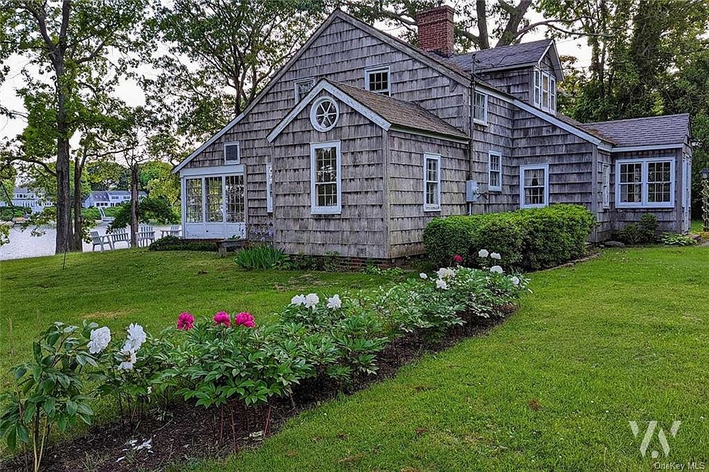 2500 Hobart Road, Southold, NY 11971 Zillow