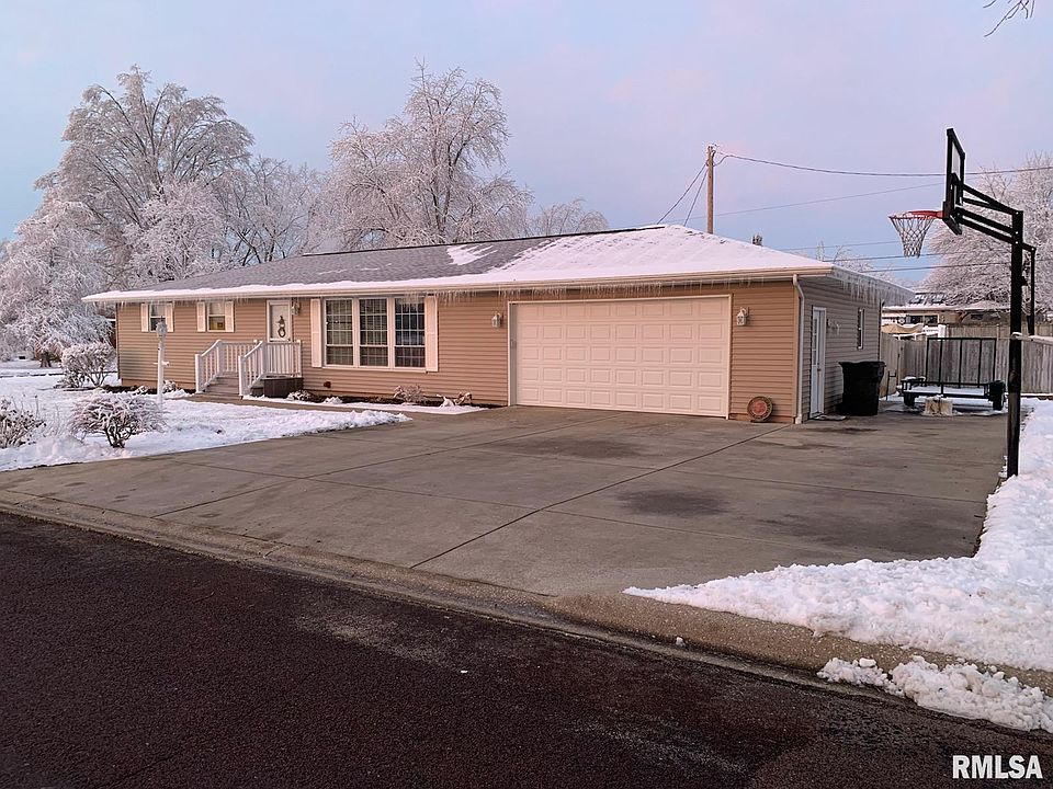 1st image of 317 Crestlawn Dr