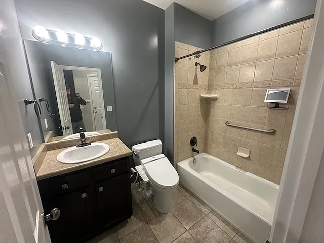 892 W 2630 N — Photo 14