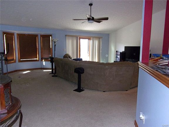 2nd image of 116 Burgundy Dr
