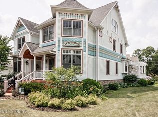 115 S West St, Naperville, IL 60540